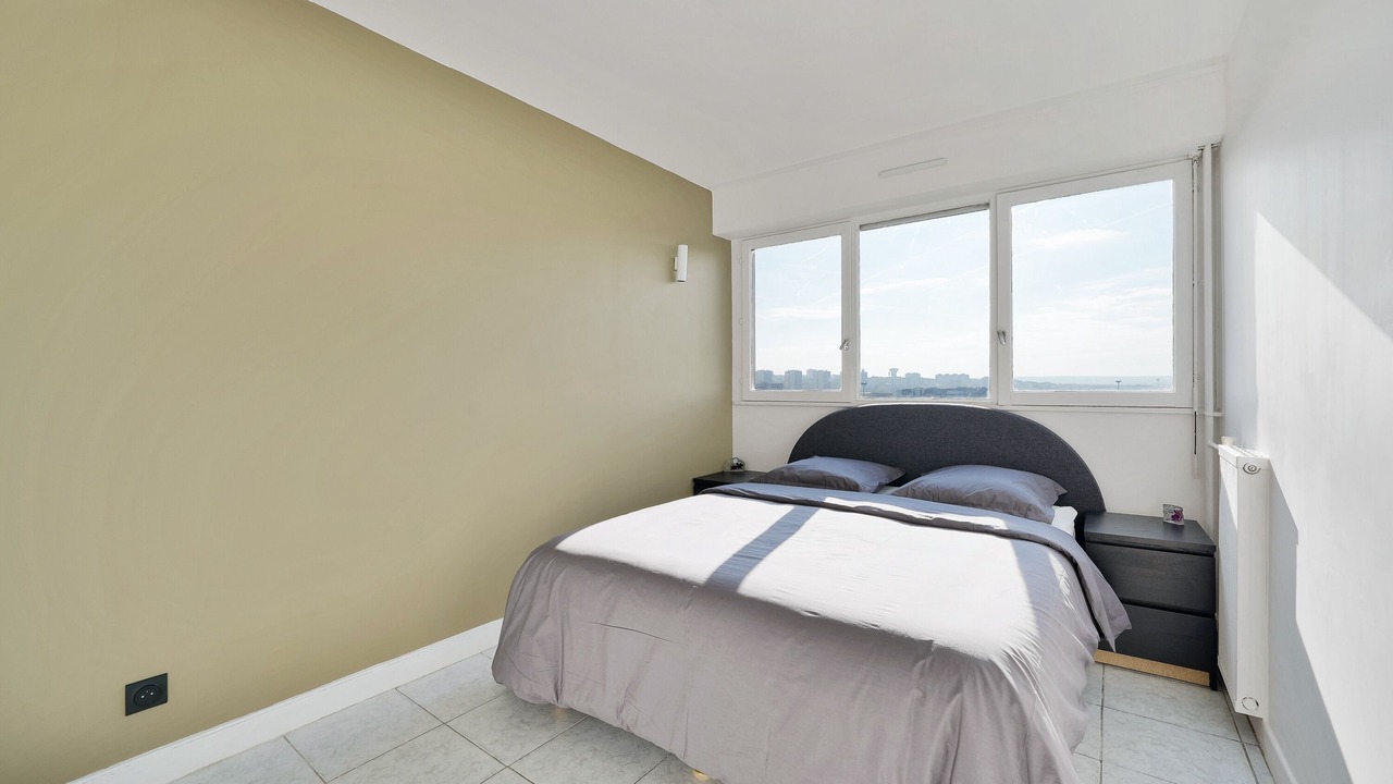 Photo of Bedroom in Breche - Prefecture