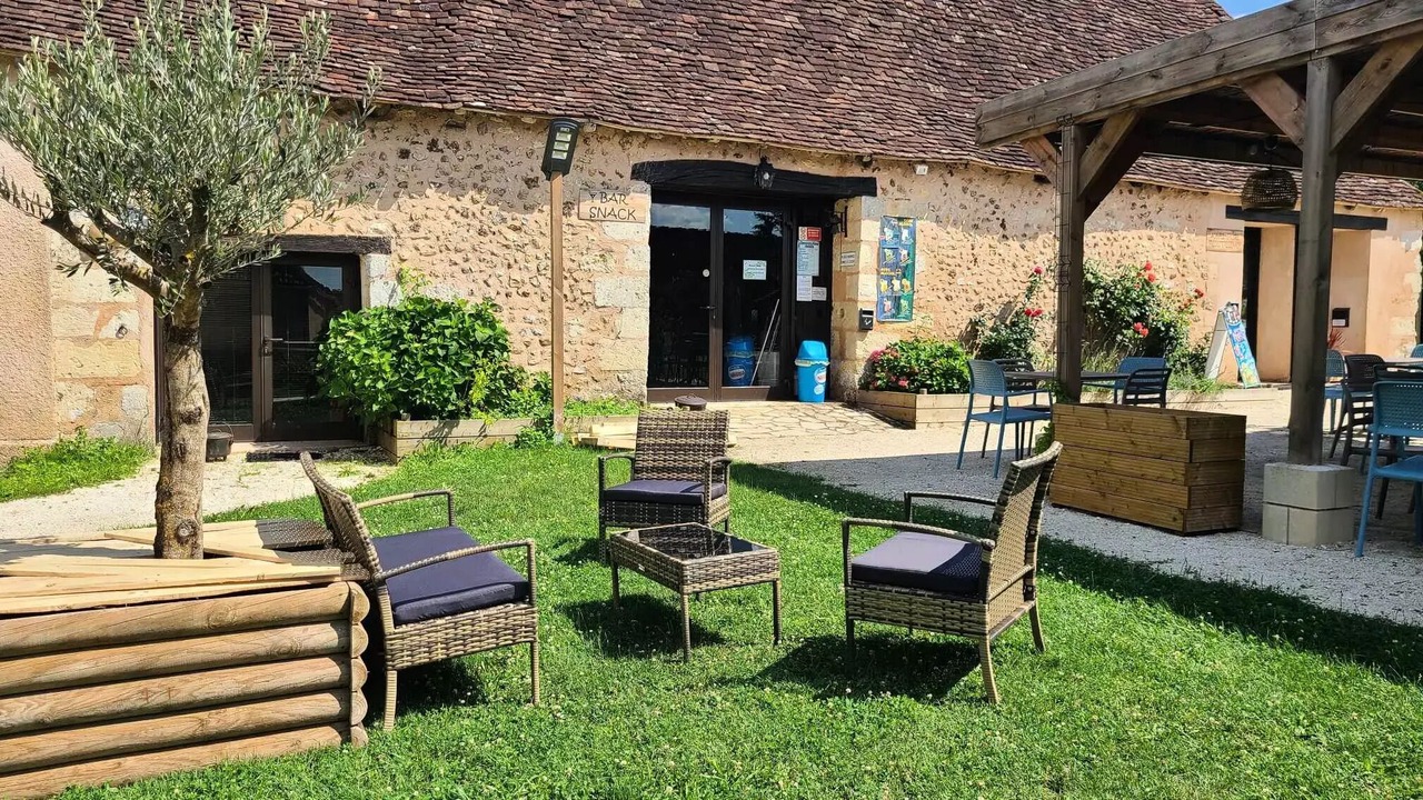 Photo of Patio Balcony in La Douze