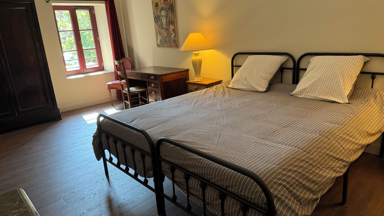 Photo of Bedroom in Perreuse