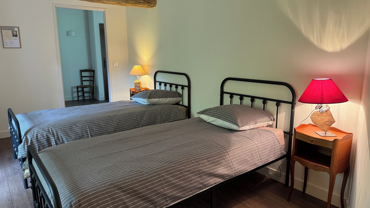 Photo of Bedroom in Perreuse