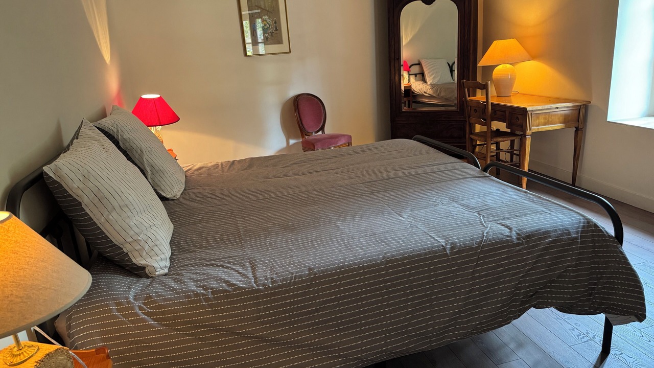 Photo of Bedroom in Perreuse