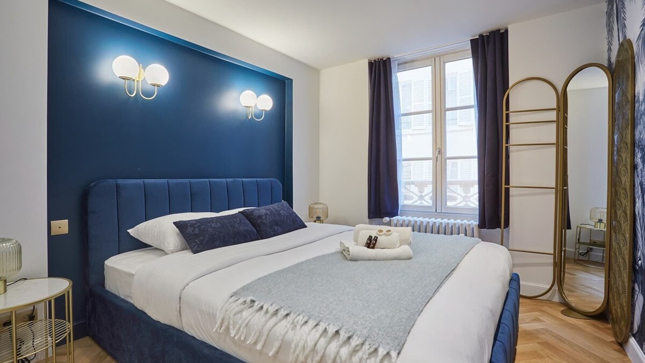 Photo of Bedroom in 6th Arrondissement