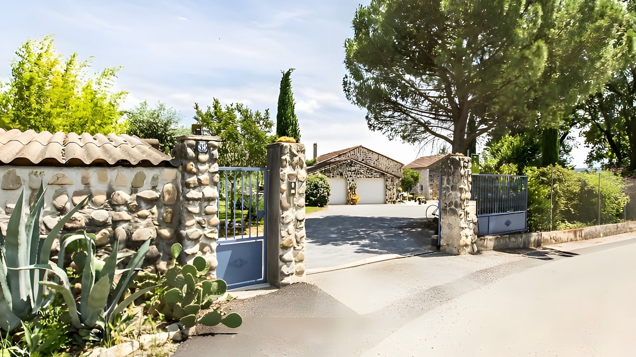 Photo of Outdoor in Sampzon
