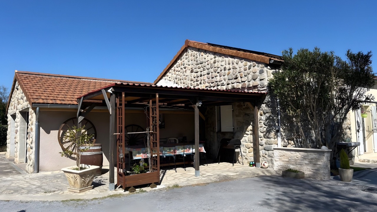 Photo of Outdoor in Sampzon