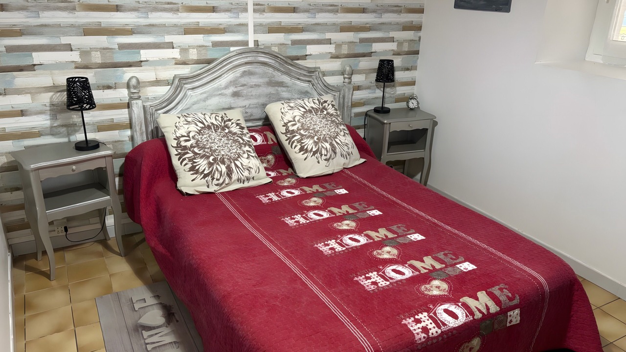 Photo of Bedroom in Sampzon