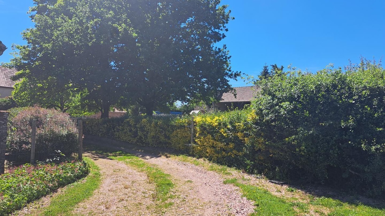 Photo of Outdoor in Mesvres