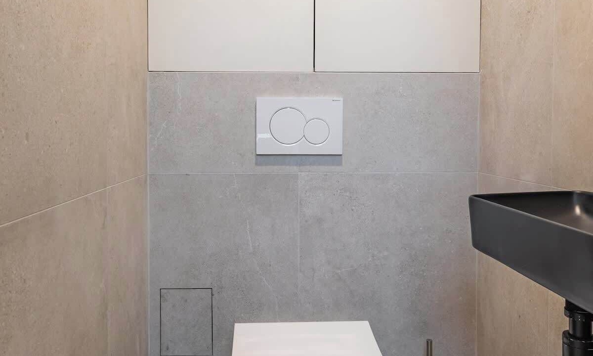 Photo of Bathroom in Arsenal