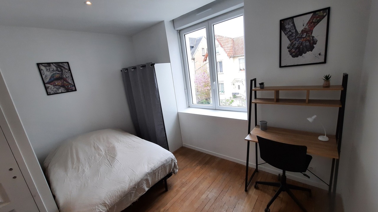 Photo of Bedroom in Vesoul