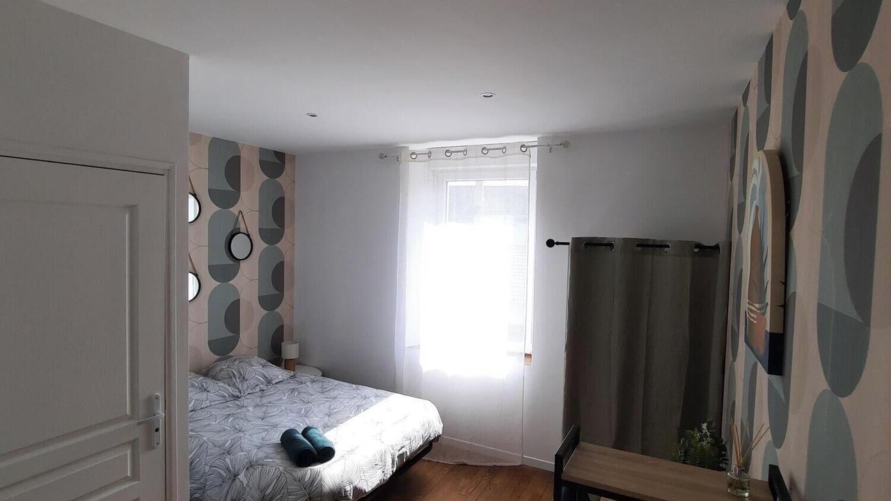 Photo of Bedroom in Vesoul