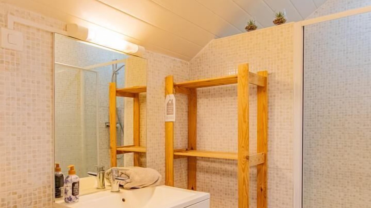 Photo of Bathroom in Saint-Laurent-dAndenay