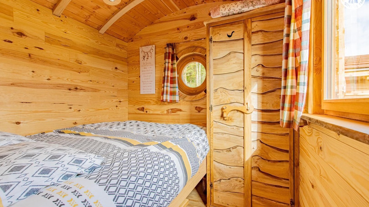 Photo of Bedroom in Anglure-sous-Dun