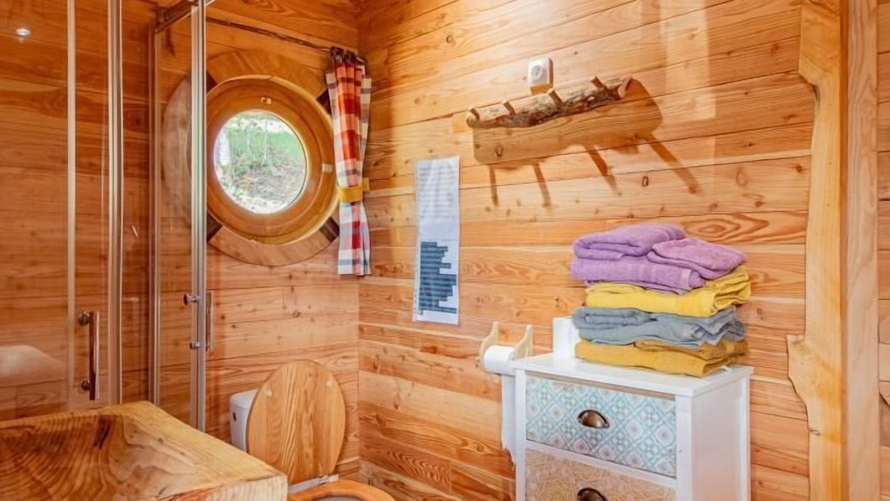 Photo of Bathroom in Anglure-sous-Dun
