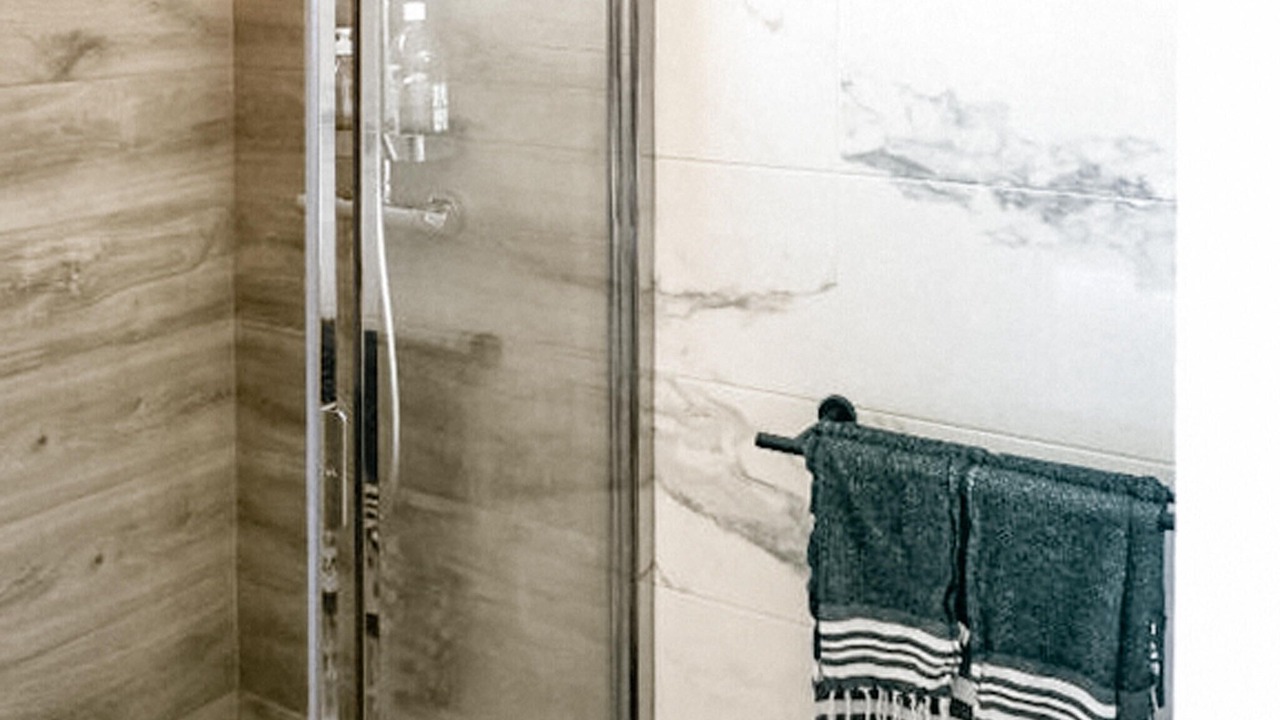 Photo of Bathroom in Allan