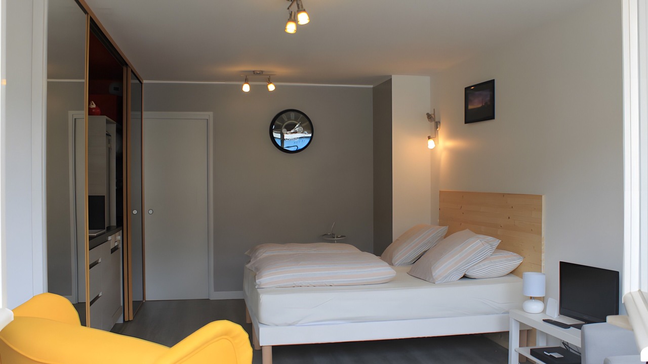 Photo of Bedroom in Chamole