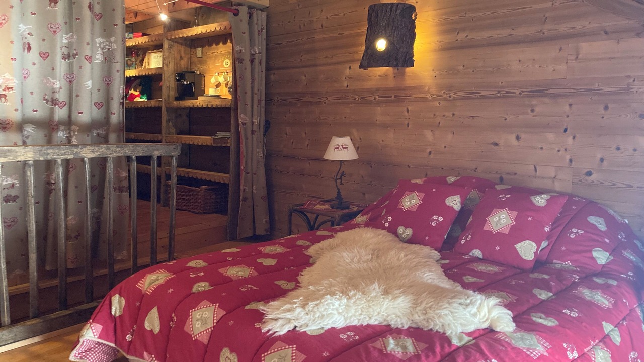 Photo of Bedroom in Les Allues