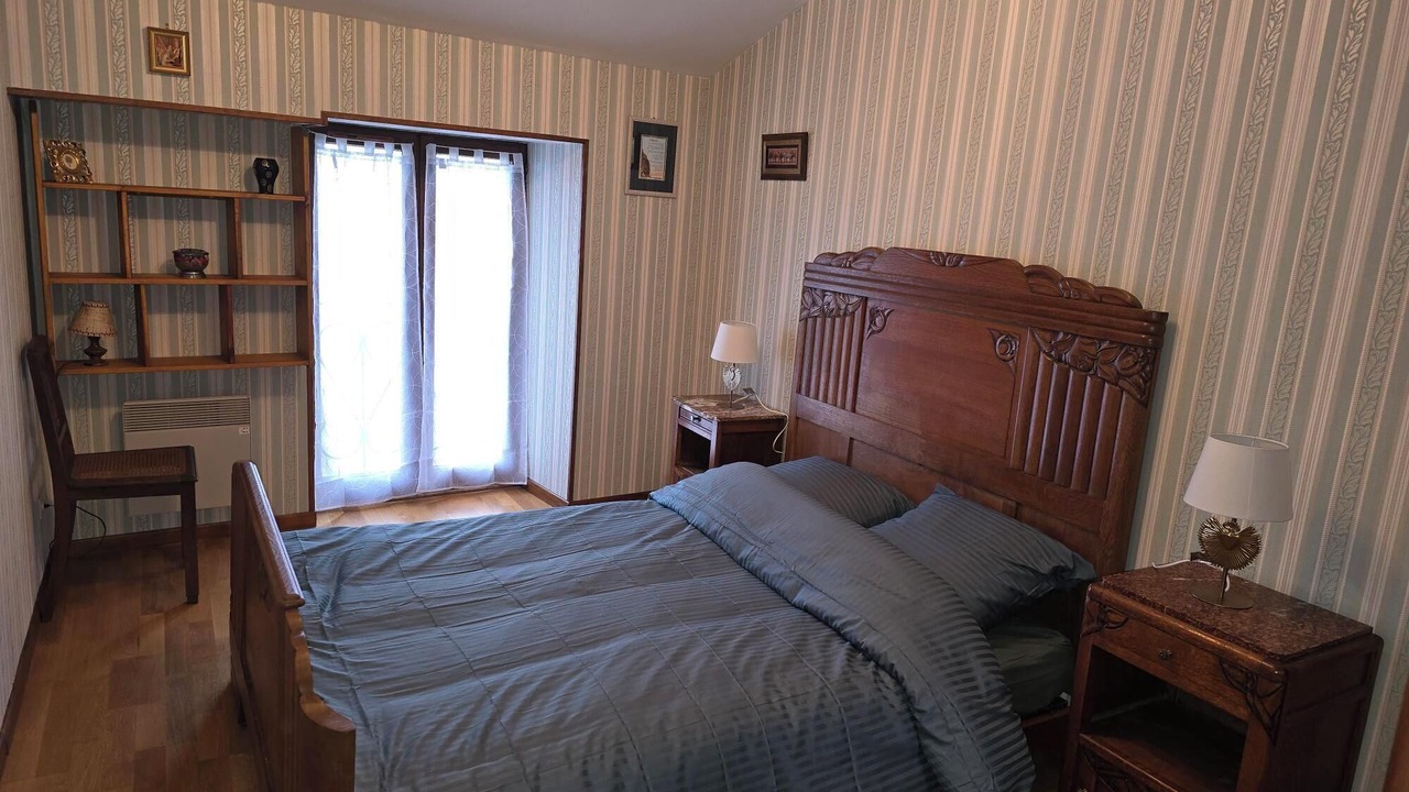 Photo of Bedroom in Chaux