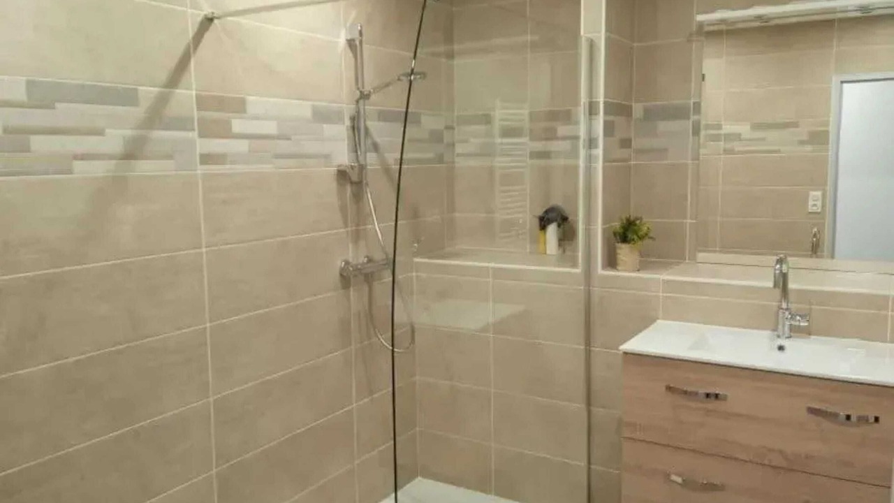Photo of Bathroom in Nevy-sur-Seille
