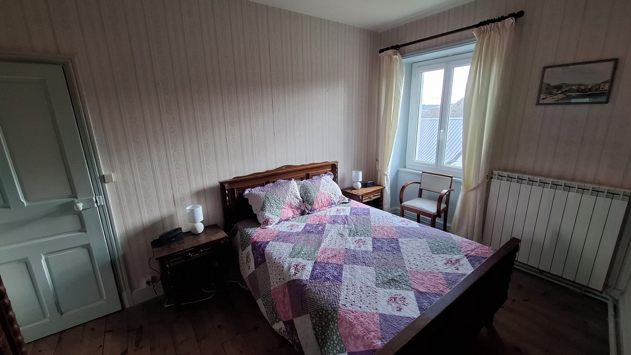 Photo of Bedroom in Oradour