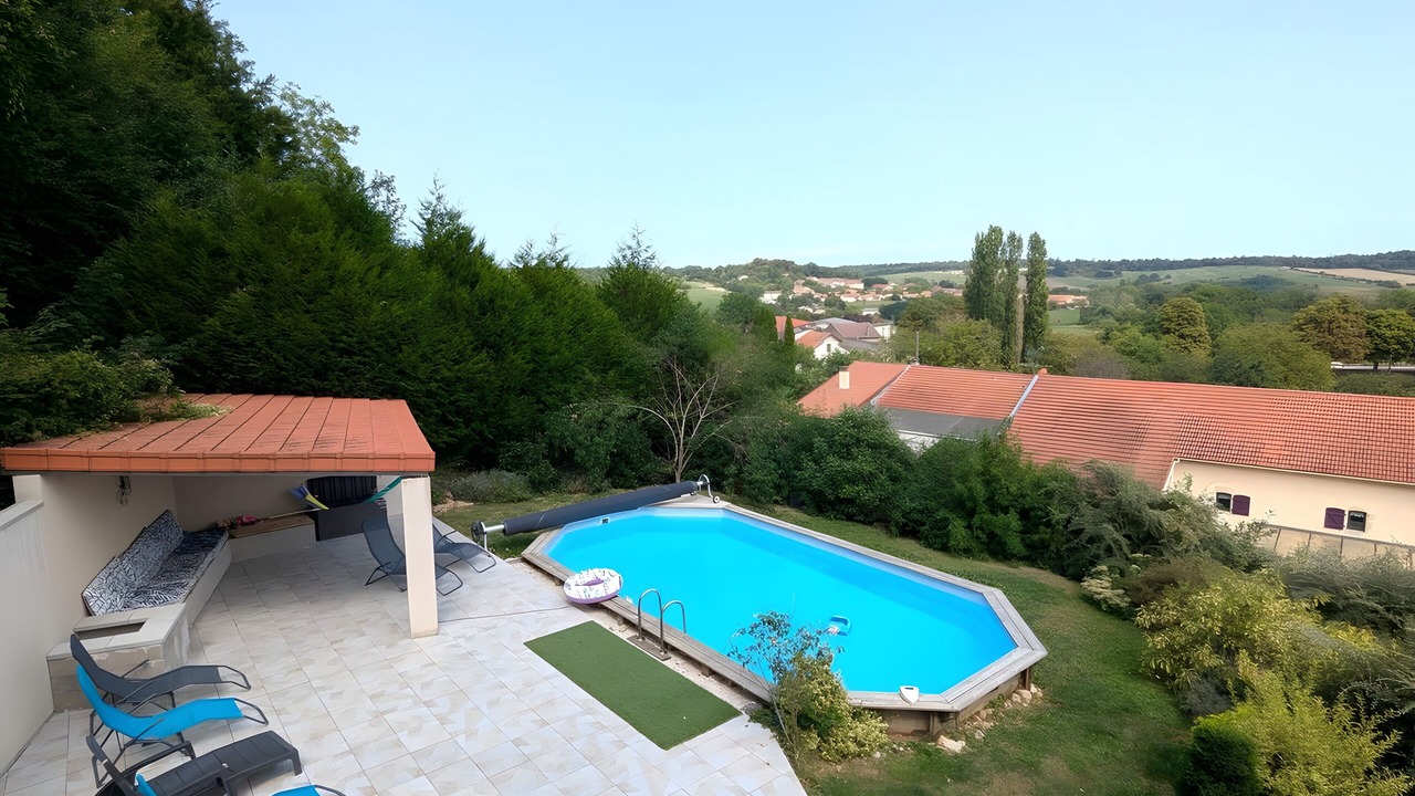 Photo of Outdoor in Favieres