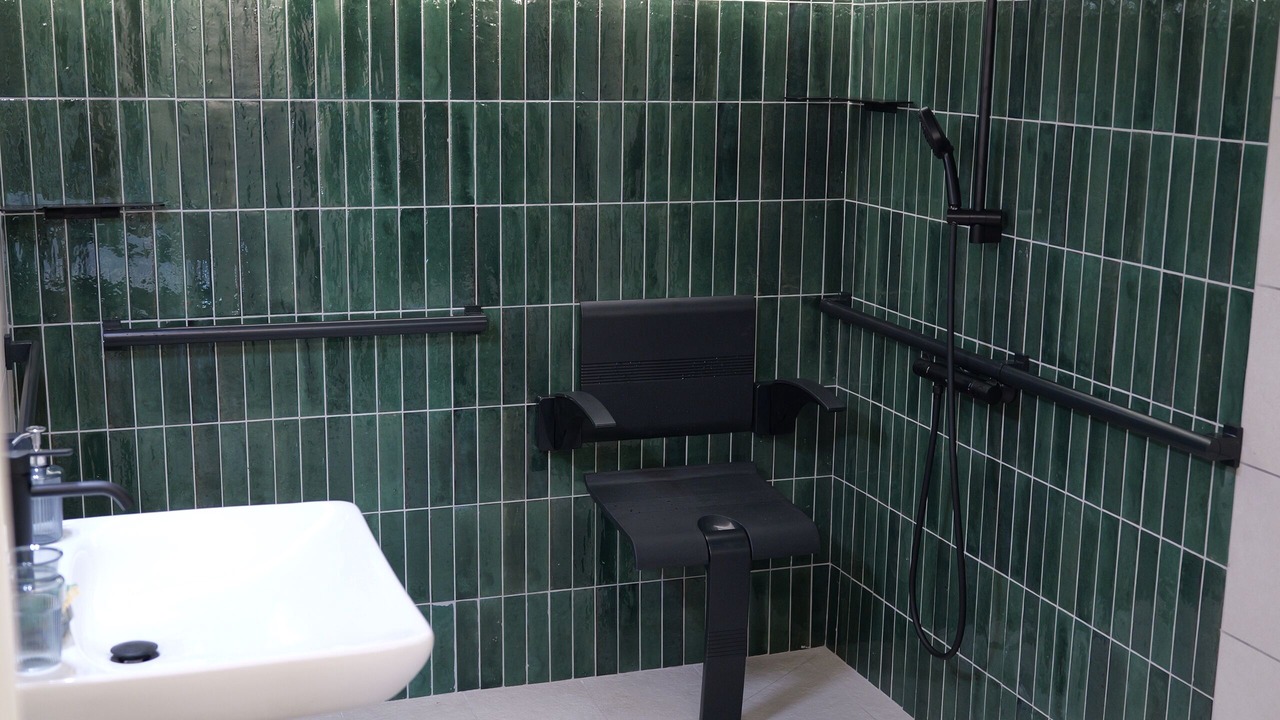 Photo of Bathroom in Ronno