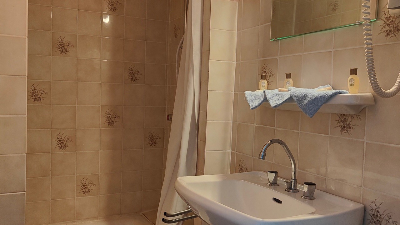 Photo of Bathroom in Forges-les-Bains