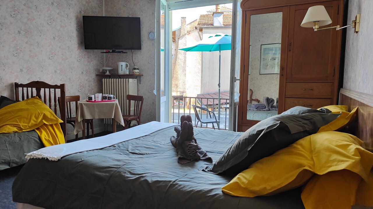Photo of Bedroom in Forges-les-Bains