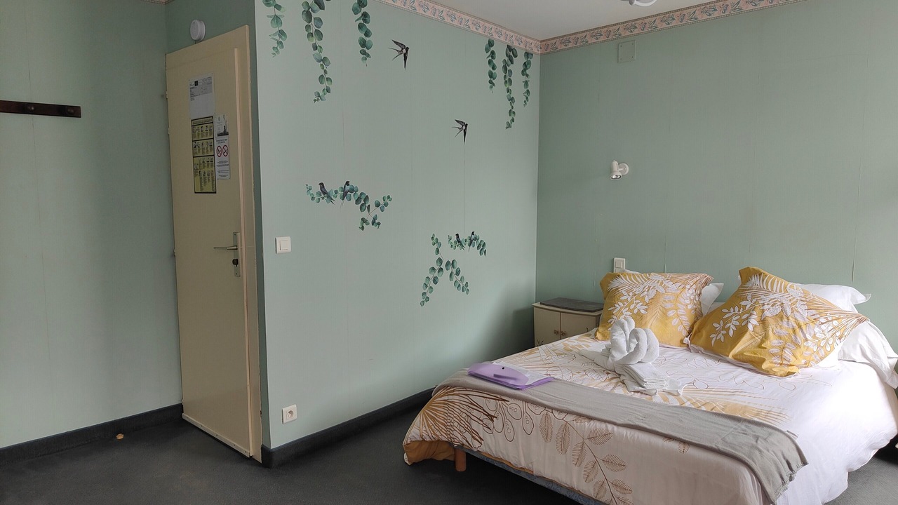 Photo of Bedroom in Forges-les-Bains