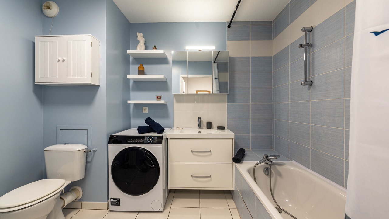 Photo of Bathroom in Ville-la-Grand