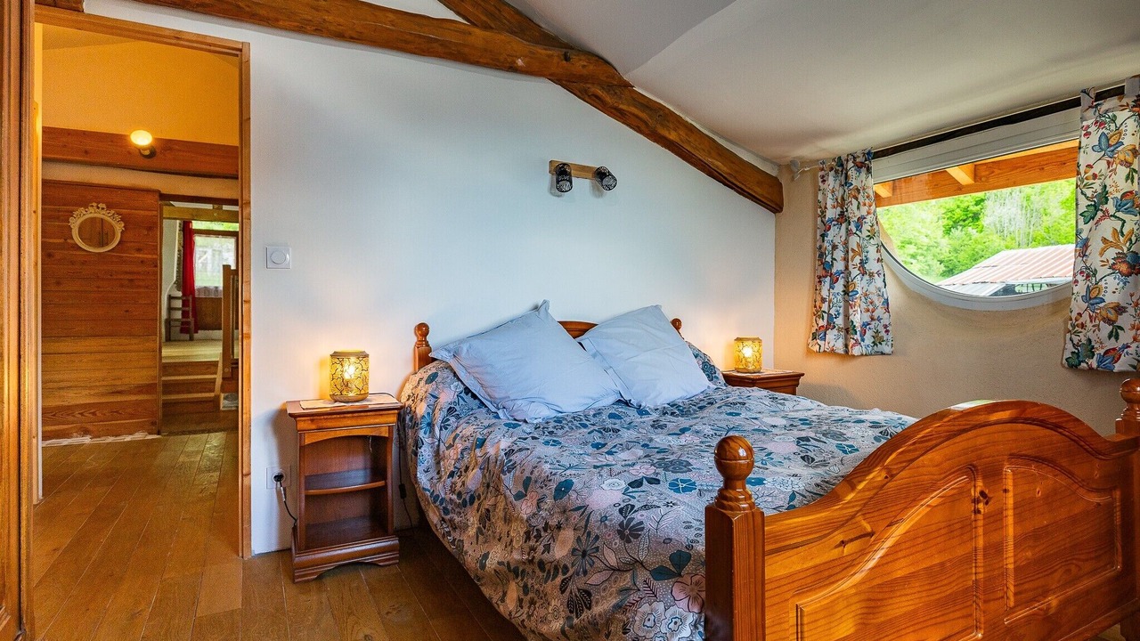 Photo of Bedroom in Presles
