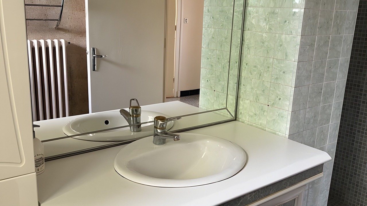 Photo of Bathroom in Charnay-les-Macon