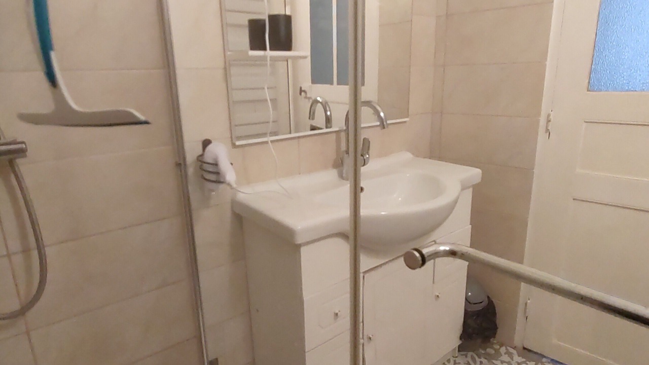 Photo of Bathroom in Lormes