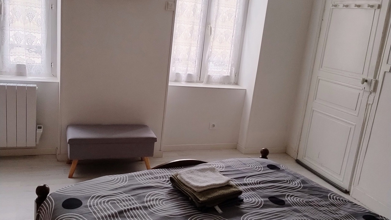Photo of Bedroom in Lormes