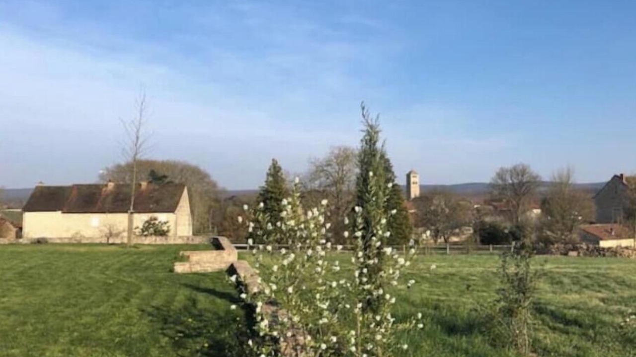 Photo of Outdoor in Chapaize