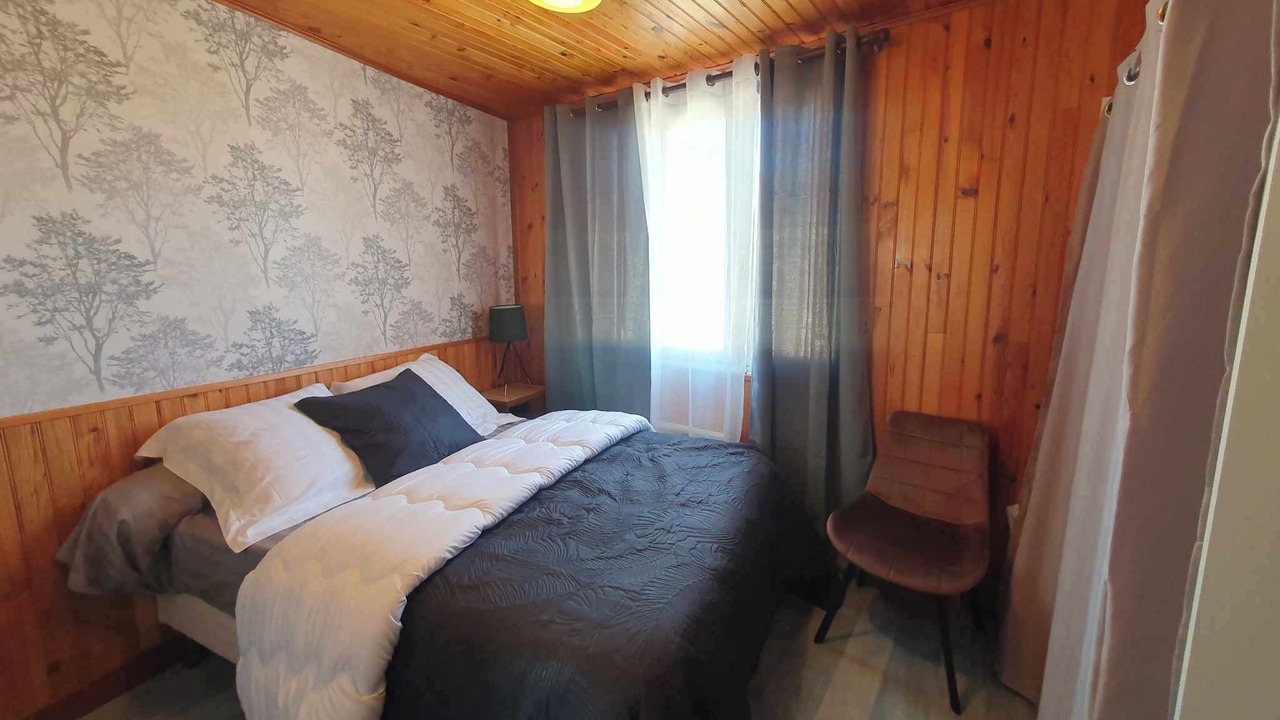 Photo of Bedroom in Bourbonne-les-Bains