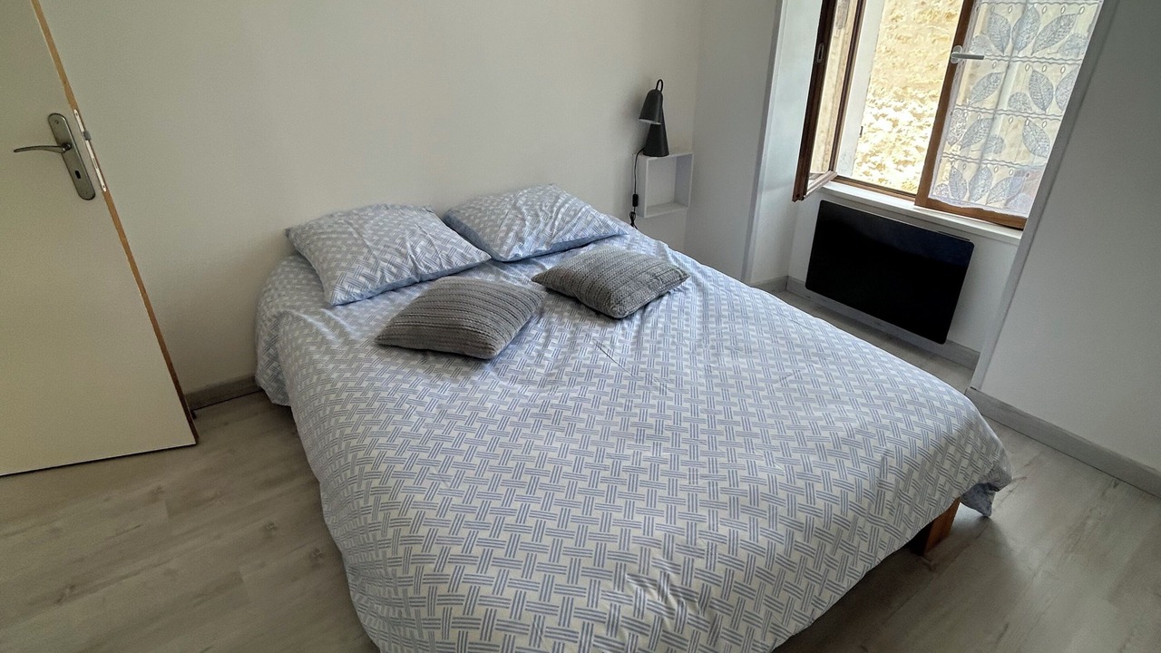 Photo of Bedroom in Saint-More