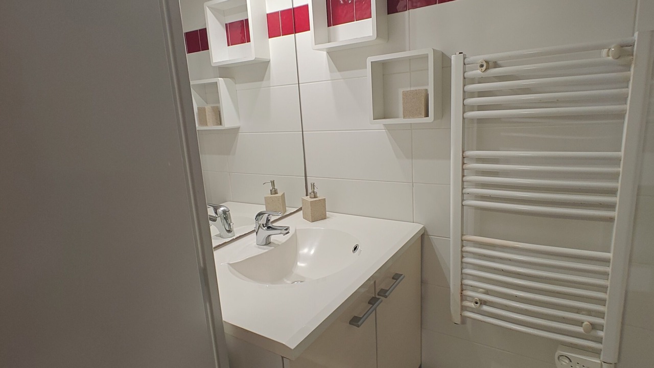 Photo of Bathroom in Latresne