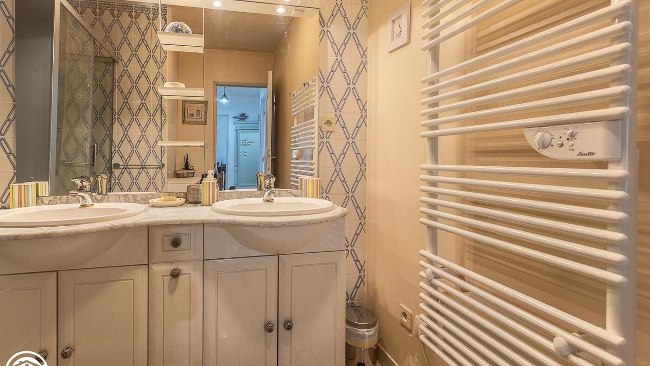 Photo of Bathroom in Parent