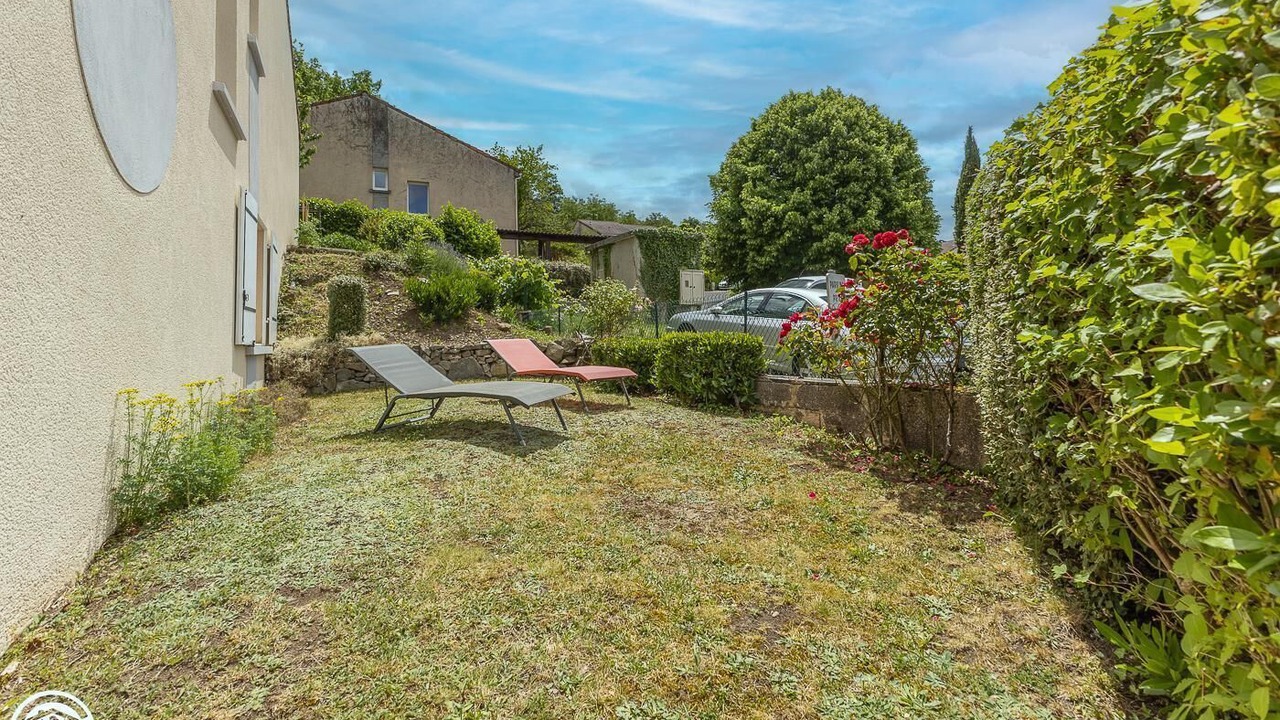 Photo of Outdoor in Parent