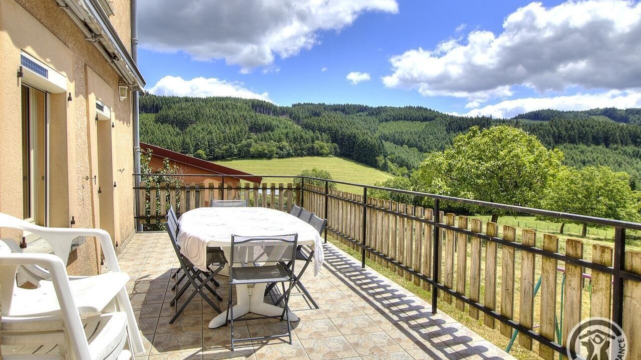 Photo of Outdoor in Saint-Bonnet-le-Troncy