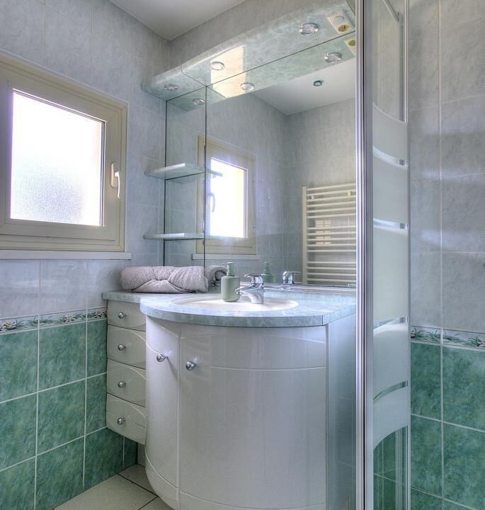 Photo of Bathroom in Saint-Bonnet-le-Troncy