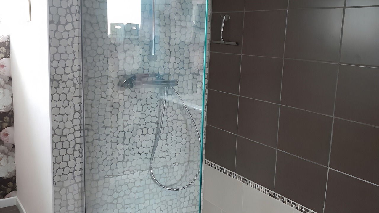 Photo of Bathroom in Ougney