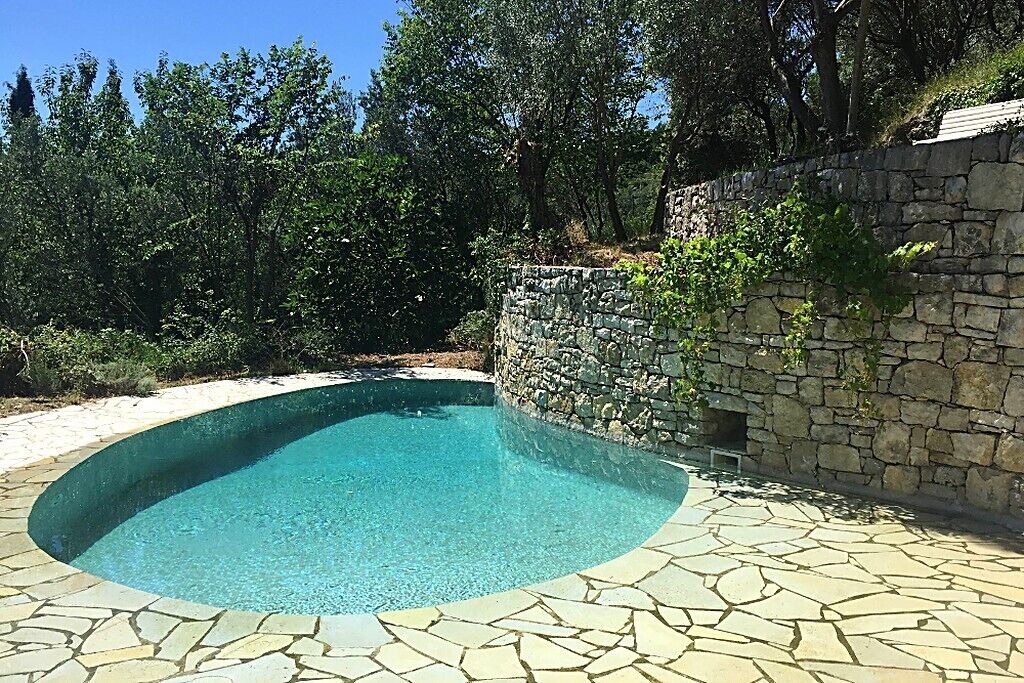 Photo of Outdoor in Bargemon