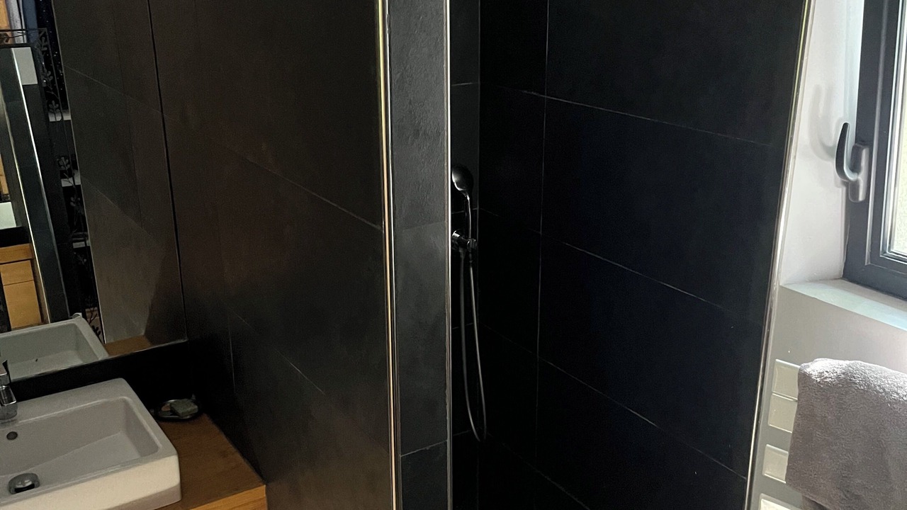 Photo of Bathroom in Gigondas