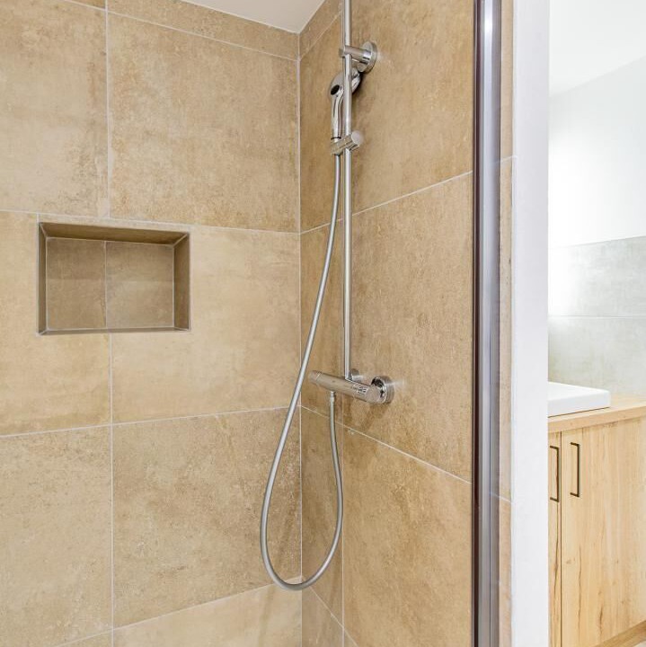 Photo of Bathroom in Plottes