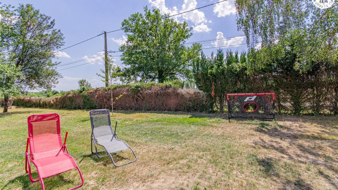 Photo of Outdoor in Charbonnat