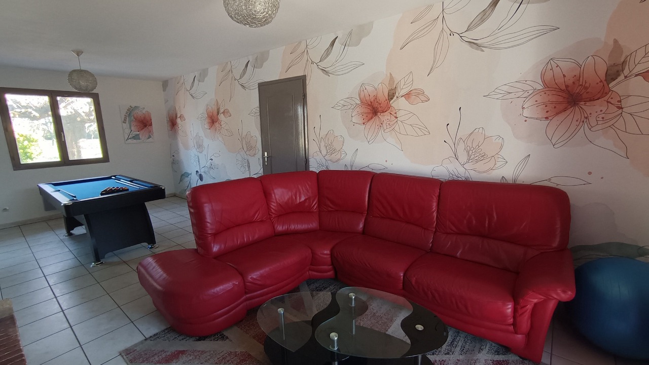 Photo of Livingroom in Chatte