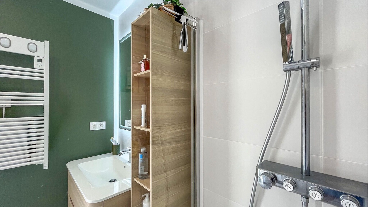 Photo of Bathroom in Saint-Paulet-de-Caisson