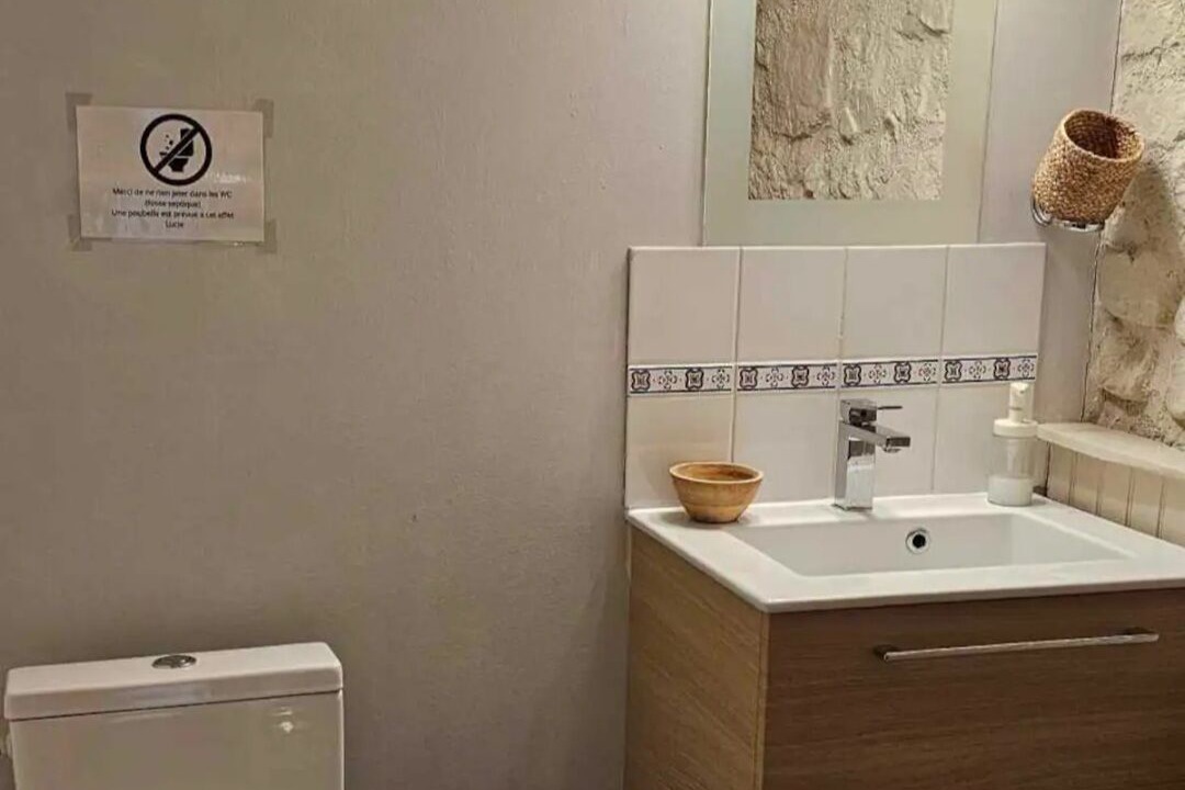 Photo of Bathroom in Condat-les-Montboissier