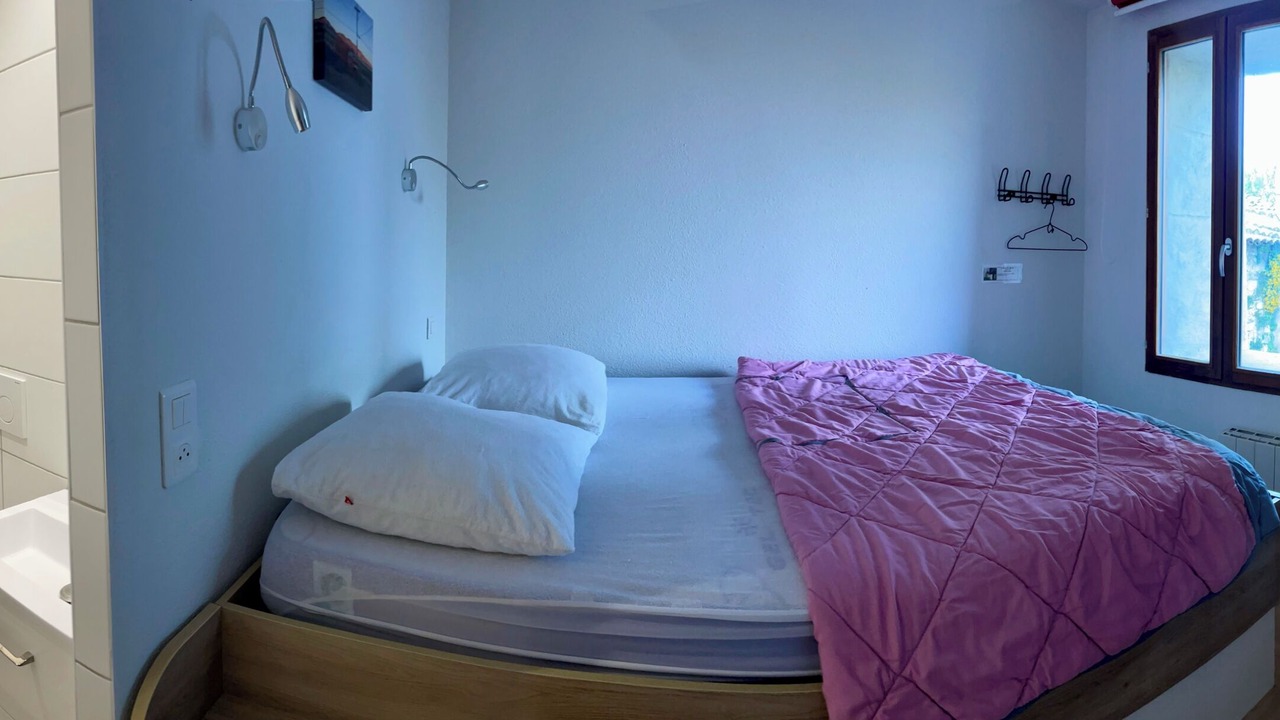 Photo of Bedroom in Baix