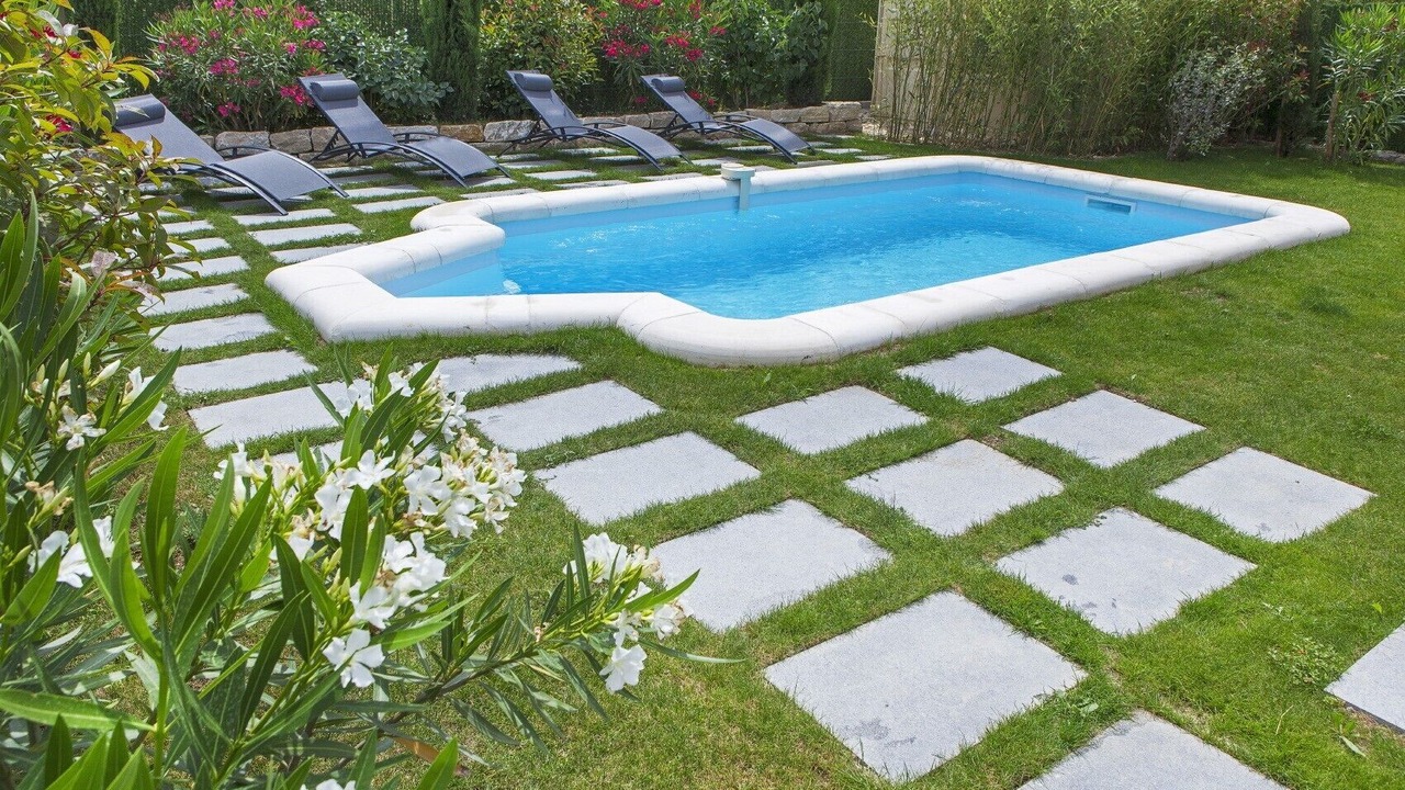 Photo of Outdoor in Colonzelle